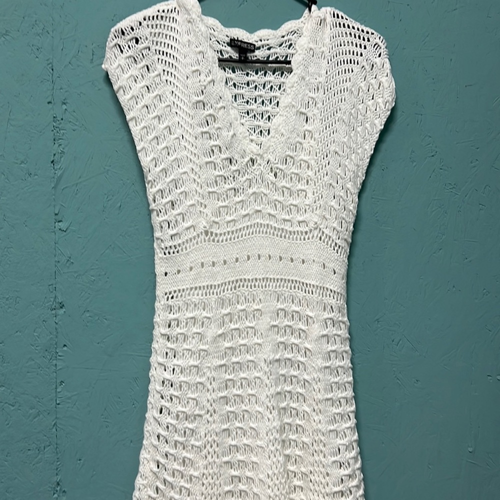 Express ,  size S crochet style off white
